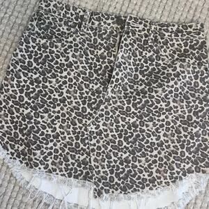 Free People Leopard Denim Mini Skirt Raw Hem Animal Print Women’s Size 26